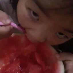 拍戏吃瓜宝宝视频大全,宝宝视频大全幕后趣事