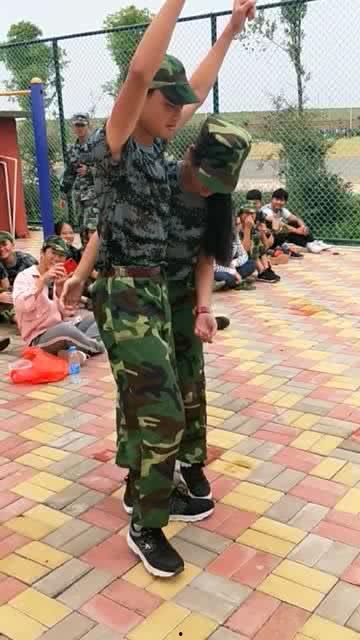 教官吃瓜群众视频播放全集,揭秘视频全集背后的故事与笑料